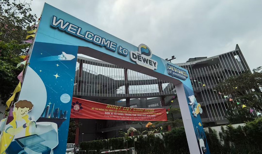 越南貴族學(xué)校食堂人臉通道閘機(jī)應(yīng)用案例