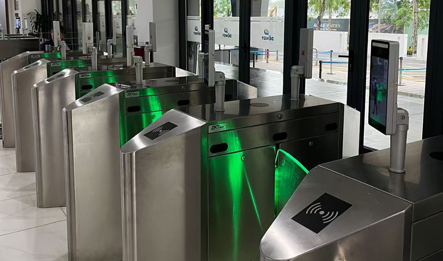 越南貴族學校食堂人臉通道閘機應用案例