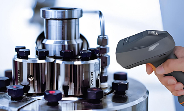 別讓金屬條碼拖慢生產！手持工業掃碼槍，抗摔耐用掃DM碼從不出錯